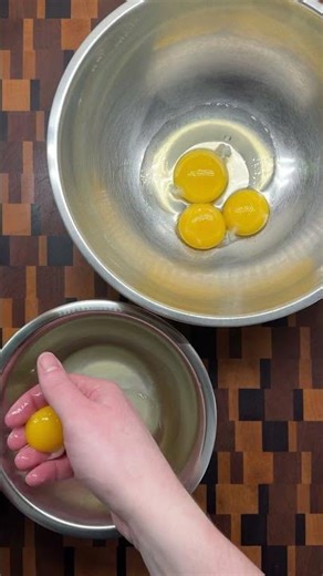 The Difference Between Using Eggs vs Yolks in Crème Brûlée