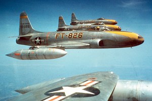 Wings of Glory - Free Addicting Game ★★★★★