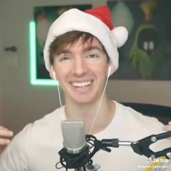 comfort person since day 1, im so glad i started watching him he always puts a smile on my face #flamingo #flamingoedit #flamingowastaken #albertsstuff #fyp