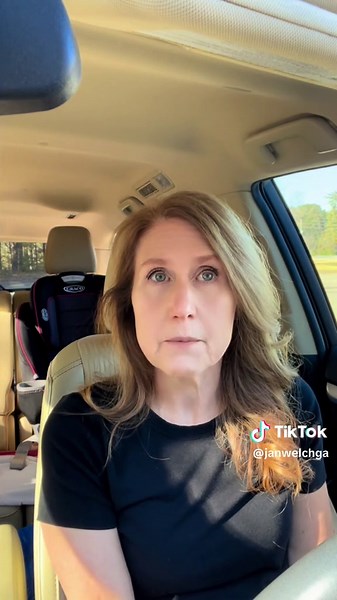 Web Chat Series: Inside Rebecca’s Reselling Journey   Her Top Tips#resellertips #resellerlife #secondhandfashion #fyp #ebayreseller