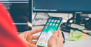 App Store competition favored by most Americans, claims poll