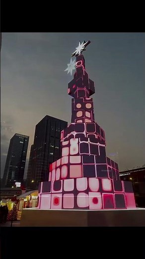 The CRAZIEST LED Screen Christmas Tree Ever Built!