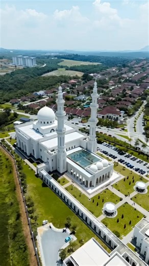 Inside the Most Stunning Mosques Worldwide