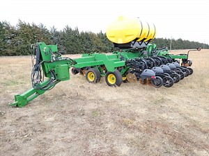 Dawn Pluribus 16R30 Strip Till Applicator W/Liquid Fertilizer | Agriculture