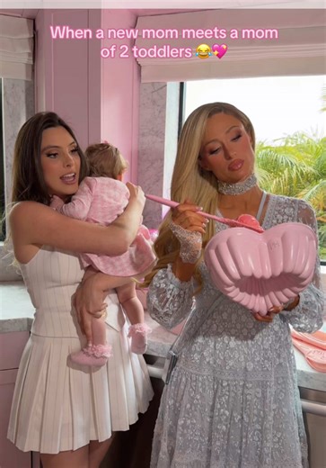 #SlivingMoms reunion with @Lele Pons 😂💖 Raise your hand if you can relate 🙋🏼‍♀️