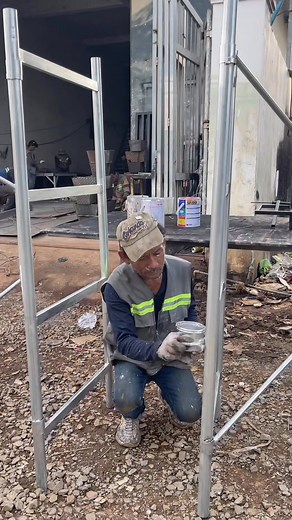 ពូសុំការងារធ្វេីផង​ ពូរកការងារធ្វេីមិនបានទេ🥹​ នេះជាសម្ដីរបស់គាត់មុនពេលមកធ្វេីការជាមួយខ្ញុំ🥲 បងគេបងយេីង​ ពូគេពូយេីង​ ឪពុកគេឪពុកយេីង🥹 | លី ជិ ឫទ្ធី