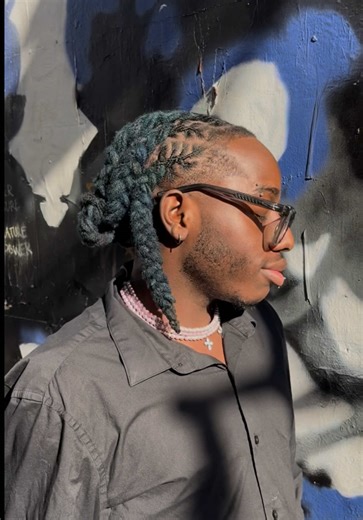 Retwist, style and taper fade for @friendlysmolbean #hairstylist #londonhairstylist #naturalhair #fyp #locs