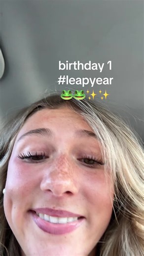 Celebrate Your Birthday with a Free 7brew Drink!