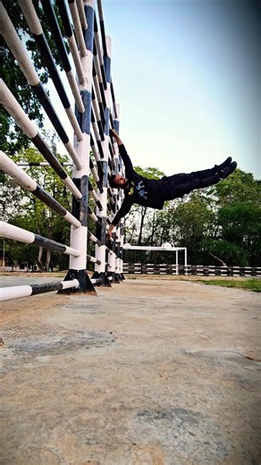 "Commando Flag "🚩 #nsgcommando #calisthenics #fitness #strength #skills #blackcatcommando #himanflag