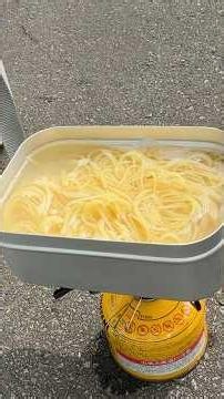 90秒で食べられる!!アウトドアで簡単すぎる水漬けパスタの作り方