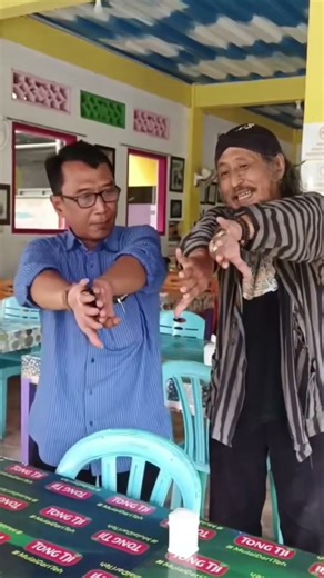 Hand ✋🤚 Magic Tricks 🤔🤣#shorts