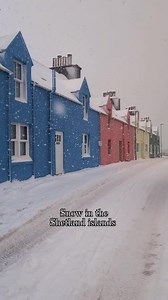 Peerie cottages in the snow - Shetland islands. Day 4 of heavy snow in Shetland and the islands are beautiful and white. Lovely winter scenes . #shetland #shetlandislands | Cairi - Shetland Islands Diary