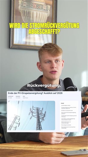 Die Einspeisevergütung fällt. Nicht „vielleicht“, sondern wann. ⚡️ Während viele noch auf Rückvergütung hoffen, stellen sich große Player längst um: Speicher statt Einspeisen. Denn wenn Strom tagsüber fast nichts kostet – und nachts explodiert – entscheidet Speicherkapazität über Kontrolle, Kosten und Versorgung. Die Frage ist nicht, ob das System kippt, sondern wer vorbereitet ist, wenn es passiert. #energiezukunft #immobilieninvestor #energiespeicher