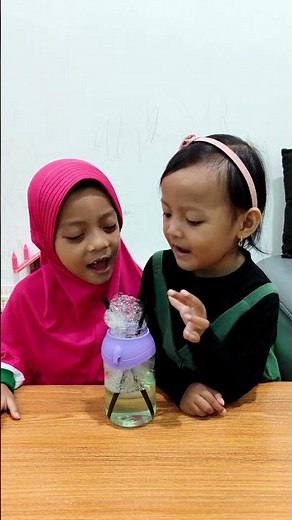 Bermain Gelembung 🤗❤️🤣Syila Syirah #shorts