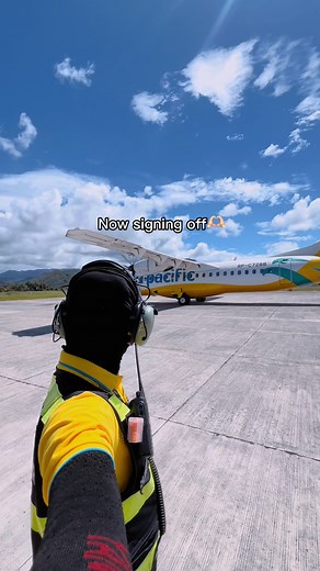 CLOSING MY LAST PAGE🥺 To my first love Cebu Pacific/1Aviation who accept and trust me with my skill set and providing me with the opportunity to grow and evolve as an agent: from being a CSA reliever to a regular CSA, to a Senior CSA, then to a Ramp Supervisor reliever and now a Duty Supervisor, has been an enriching experience. For 6 amazing years, you have been instrumental in shaping me into the best agent I could be. Thank you for taking a chance on me & for hiring me without any experience