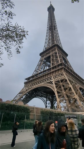 Bienvenue à Paris #reels #travel #paris #eiffeltower #parisroad #capital #france #beautiful #views