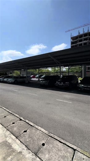 EAVEN @ SkyVilla Residences, MJC Batu Kawah, Kuching ✨ Modern Living in a Prime Location ✨ 📍 Amenities within 2KM Surrounded by educational centres, medical centres, supermarkets, leisure & sports facilities, and a wide variety of eateries — everything you need is just minutes away. 🏡 Show Unit Ready for Viewing 🏢 Low Density Development – Only 128 Units 🏢 8 Units Per Floor 🏢 16-Storey Building 📐 Built-up Sizes from 882 – 1,566 sqft 🛏 2 to 4 Bedrooms Available 🚗 1 to 3 Car Parks Provided
