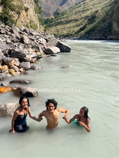 10K views · 356 reactions | Underwater Challenge  को कति मिनेट बस्न सक्छ? #waterchallenge#fyp#challenge #bashudevmalla | Bashu Dev Malla Vlog | Facebook