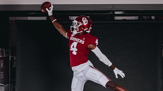 DL Matthew Nelson is Juggling Plenty in his Freshman Season at Oklahoma