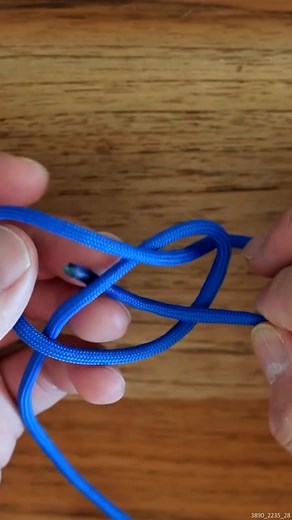 Give This Knot a Try #knottying #knots #weaving #braiding | The Weavers of Eternity Paracord