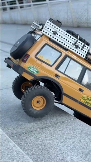 Insane RC Crawler Suspension Flex! 🚙💨