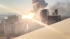 レバノン・ベイルート爆発事故スローモーション