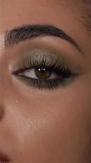 Green eye makeup #shortsviral #softglamlook #eyemakeup #makeup
