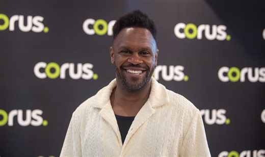 «Je suis séparé»: Pierre-Yves Lord se confie sur sa vie amoureuse - Hollywoodpq.com