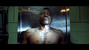 Wesley Snipes refused to open his eyes for this scene in Blade:Trinity (2004), and so they had to be digitally rendered. This wasn't the actor throwing some sort of tantrum, but was actually because he thought that if he couldn't see the taxman, the taxman couldn't see him.