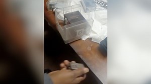 Chick Shows How To Bypass Anti-Theft Security Devices!