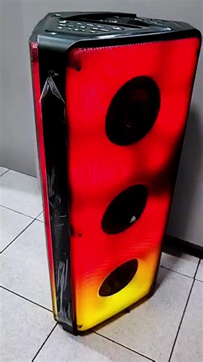 🔊🔺 Parlante triangular Rojem – Hilubas (80cm) 🎶 Sonido potente: 4 bajos 2 tweeter 📡 Bluetooth, radio, MP3, AUX, USB, microSD 🌈 Luces LED que animan la fiesta 🎤 Incluye micrófono inalámbrico 2 entradas con efectos 🔋 Batería 4500mAh, potencia 50W 💰 $99.900 👉 ¡Tu música, tus luces y tu karaoke en un solo equipo! Estamos ubicados en Mall zofri etapa 2 módulo 164. También en Mz 9 Galpón 29 Recinto Amurallado Zofri. #ofertasimperdibles #promotiktokshop #parati #parlantes #sonido