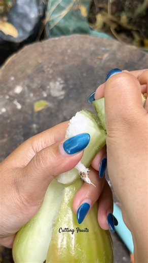 Cut water guava crunchy