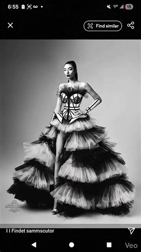 RUNWAY QUEEN FASHION SHOW SUBSCRIBE PLEASE SHARE PLEASE