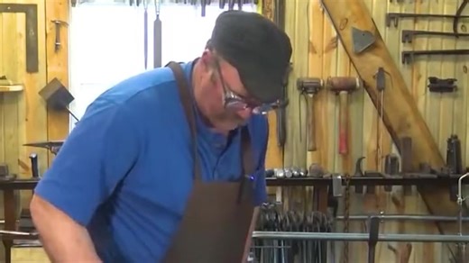 Basic blacksmithing: Campfire tripod