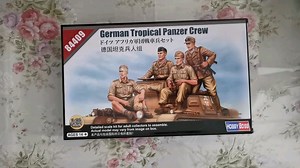 【模型评测】HB 84409北非军一号坦克成员组和步兵开盒简评