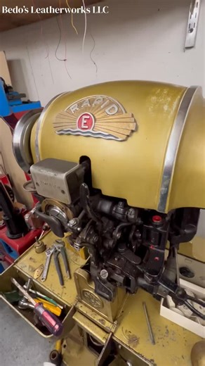 Steve Doudaklian on Instagram: "Rapid E outsole stitcher, stitching some Red wing boots. @redwing @redwingheritage @redwingheritage_jp @redwing_bhmcd @redwingshoesitalia @redwingamsterdam @redwingheritage_my @redwingjapan_repair"