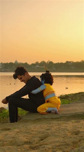 Gudgudi kr di lala ne 🤭🦚 #shorts #radheradhe