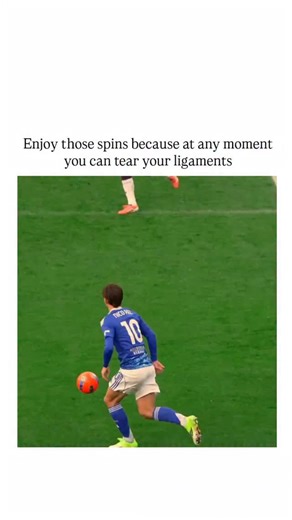 Trending Sports Decode on Instagram: "Post Content Overview: The post humorously warns fans to appreciate Nico Paz's signature dribbling turns shown in a quoted video, as his high-risk, acrobatic style—uncommon for his 6'1" frame—could lead to ligament injuries, sparking 168 replies echoing injury concerns with jokes like "mala leche" (bad luck). Nico Paz Background: The 20-year-old Argentine midfielder, on loan from Real Madrid to Serie A side Como, has gained viral fame since his 2023 debut fo