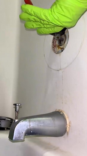 Moen Cartridge Replacement _fix_001 #diy #shower #plumberlife #plumber #bathroomcleaning #plumbersoftiktok #fyp #showertok #serviceplumber #plumbingrepair #showertiktok #plumbing #foryou #plumbingtok #plumbinglife #theconservativeplumber #bathroom | chan yean
