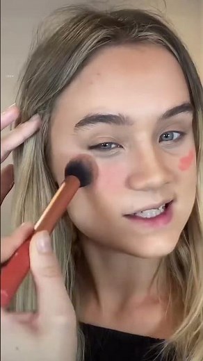 THIS IS WHY YOU SHOULD NEVER PLAY HIDE AND SEEK SCARY STORYTIME MAKEUP SPOOKY STORYTIME