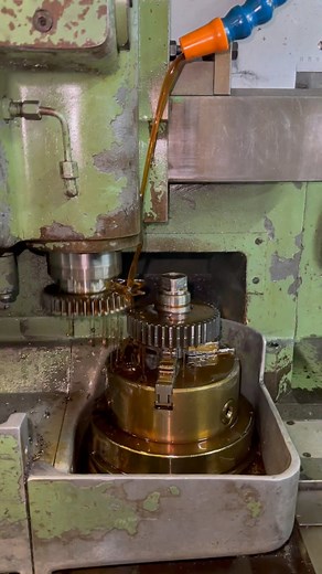 691K views · 4.9K reactions | Beauty Of Voice 奈殺 . . . . #gear #gearbox #keşfet #üretim #saha #engineering #mühendislik #lathe #fason #gearmilling #milling #millingmachine #machine #system #industrial #cars #işlem #fyp #reelsinstagram #reels #instagram #mechinalengineering #lorenz | Alfa Dişli Makina | Facebook