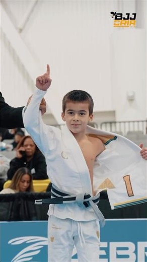 Ace Mendes wins IBJJF LasVegas InternationalKids executing every command from his coachTainan Dalpra