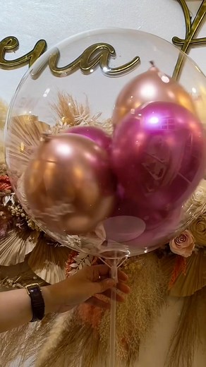 “A beautiful welcome for a beautiful new mom. 💕 Fresh blooms a balloon to celebrate her biggest moment yet!” | Buena Flora