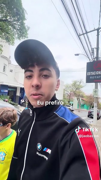 Roblox vs Brawl Stars: Which Game Reigns Supreme?