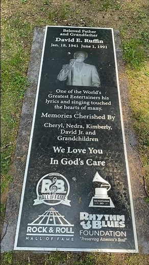 David Ruffin “Legendary Singer of The Temptations” Gravesite (Detroit,Michigan) May 2023