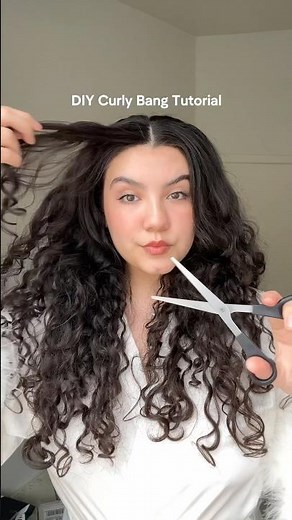 DIY Curly Bang Tutorial✨Would you try this? #curlyhair #curls #curly #haircare #hairtutorial