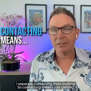 ✨ Contacting vs inviting ✨ When it comes to reaching out to people, we need to separate contacting from inviting. Contacting is all about getting to know others without any ulterior motives or business agendas. It's like dipping your toes in the water before diving in. We are not going to bombard someone with a sales pitch right off the bat. Instead, focus on genuine connection and understanding their needs and desires. Once we’ve established that rapport and identified a need we can fulfill, th