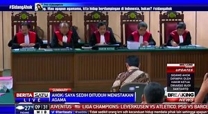 Ahok menangis saat membacakan nota keberatan dakwaan #SidangAhok #BreakingNews | Beritasatu