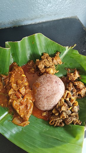 ಚಿತ್ತೂರ್ ಶೈಲಿ ಮನೆ ಊಟ..! | Annapurna Mess | Bengaluru Location: https://goo.gl/maps/m8NSkXG5FaAY5u5Y7 Place: Annapurna Mess opp. to Abbaiah Naidu Studio, Hanumagiri, Nisarga Layout, Chikkalasandra, Bengaluru, Karnataka 560085 Annapurna Mess Phone: 99022 52899 Timing: 07:00am To 10:00pm Biriyani: Rs.120/- Kuska: Rs.50/- Mutton: Rs.150/- Chicken: Rs.80/- Boti: Rs.90/- Amlate: Rs.15/- | Food Locations