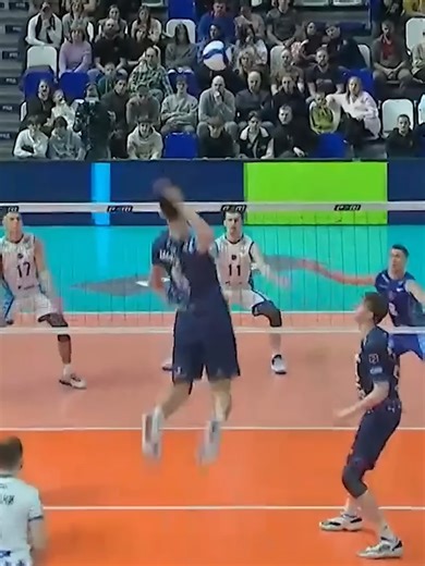 Free net 💀😤🖐🏼🏐💥. #fyp #volleyballplayer #volleyball #volleyballtiktok #rally #spike #sports #russia